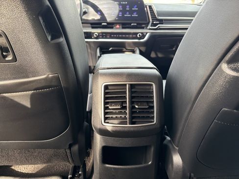 Used 2025 Kia Sportage X-Line image 26