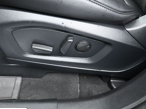 Certified 2022 Ford Explorer Limited w/ Limited Technology Package image 12