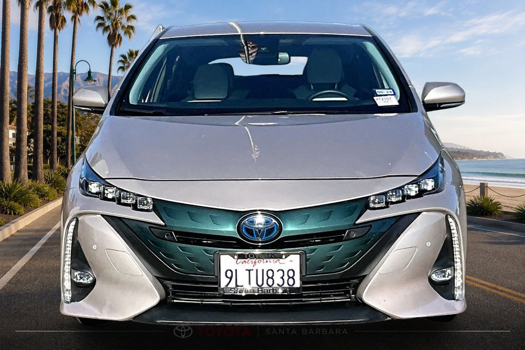 Certified 2019 Toyota Prius Prime Advanced FWD image 2