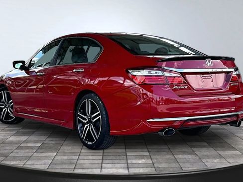 Used 2016 Honda Accord Sport image 4
