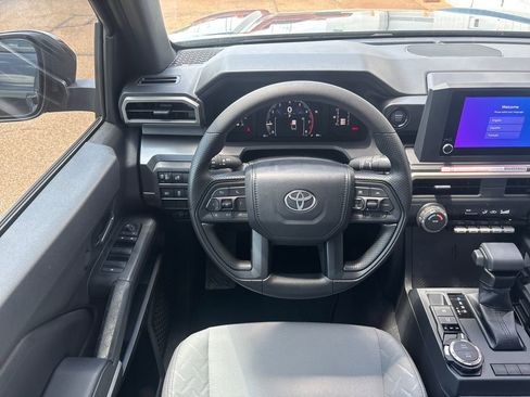 New 2026 Toyota Tacoma SR5 AWD/4WD image 3
