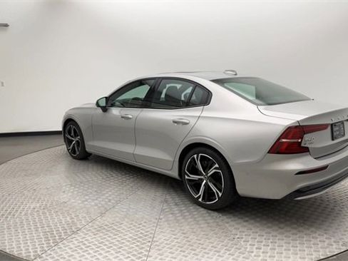 Certified 2024 Volvo S60 B5 Ultimate image 4