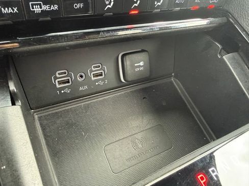 Used 2023 Jeep Grand Cherokee Altitude image 14