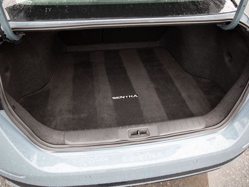 Used 2024 Nissan Sentra SR w/ SR Premium Package image 24