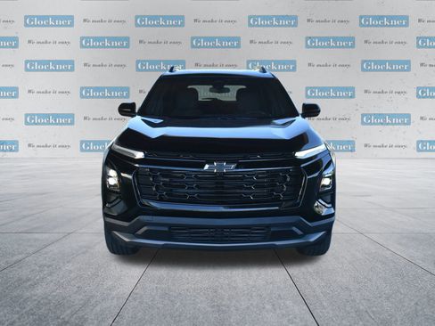 New 2026 Chevrolet Equinox LT image 2