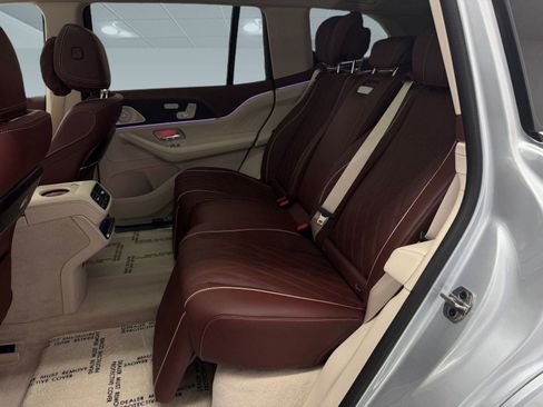 Used 2026 Mercedes-Benz Maybach GLS 600 4MATIC image 13