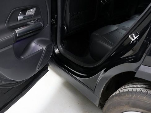 Used 2023 Mercedes-Benz GLA 250 4MATIC image 27