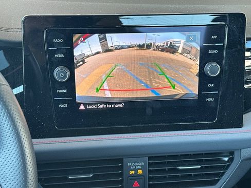 Used 2025 Volkswagen Jetta GLI Autobahn FWD image 25