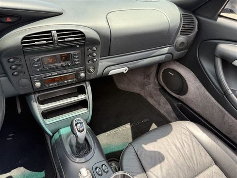 Used 2003 Porsche Boxster RWD image 9