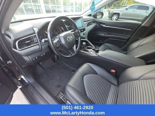 Used 2023 Toyota Camry SE FWD image 2