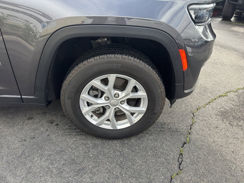Used 2023 Jeep Grand Cherokee L Limited w/ Trailer Tow Group (B) image 5