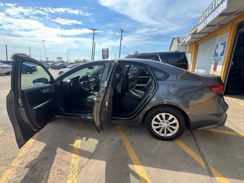 Used 2024 Kia Forte LX FWD image 10