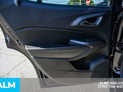 Used 2025 Chevrolet Trax ACTIV w/ Sunroof Package FWD image 56