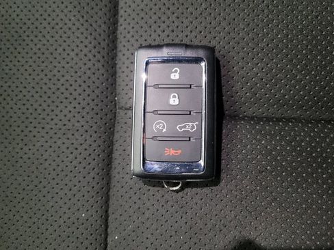 Used 2023 Jeep Grand Cherokee Altitude AWD/4WD image 32