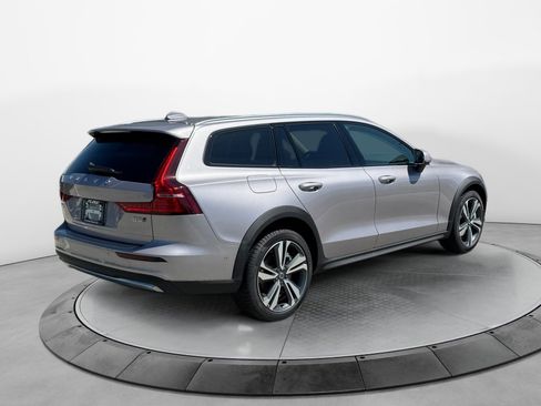 New 2026 Volvo V60 B5 Cross Country Plus w/ Protection Package Premier image 7