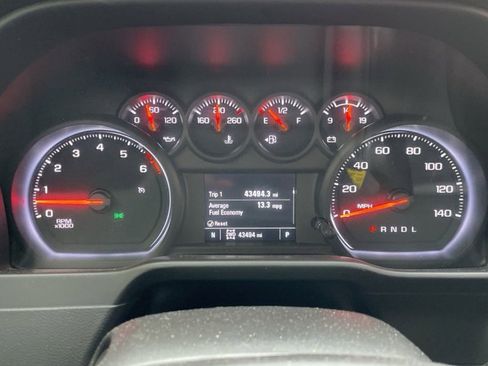 Used 2021 Chevrolet Silverado 2500 Custom w/ Custom Value Package image 21