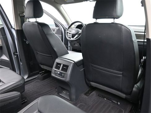 Used 2022 Volkswagen Atlas SE image 27