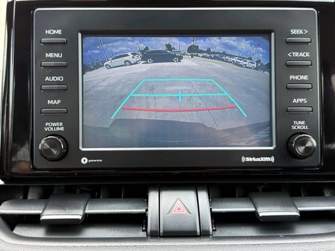 Used 2021 Toyota RAV4 XLE AWD/4WD image 32