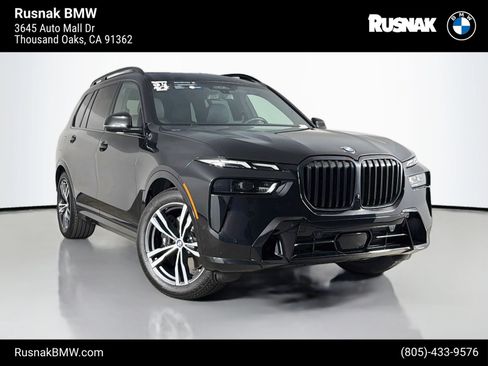 Used 2024 BMW X7 xDrive40i w/ M Sport Package AWD/4WD image 1