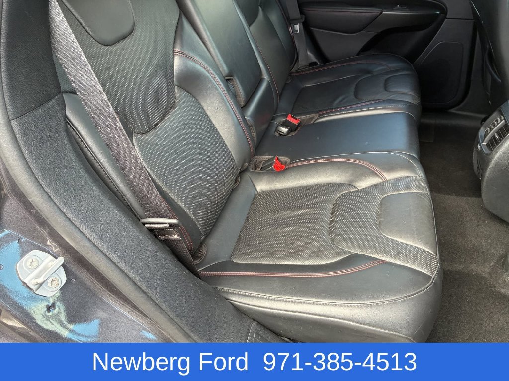 Used 2020 Jeep Cherokee Trailhawk AWD/4WD image 31