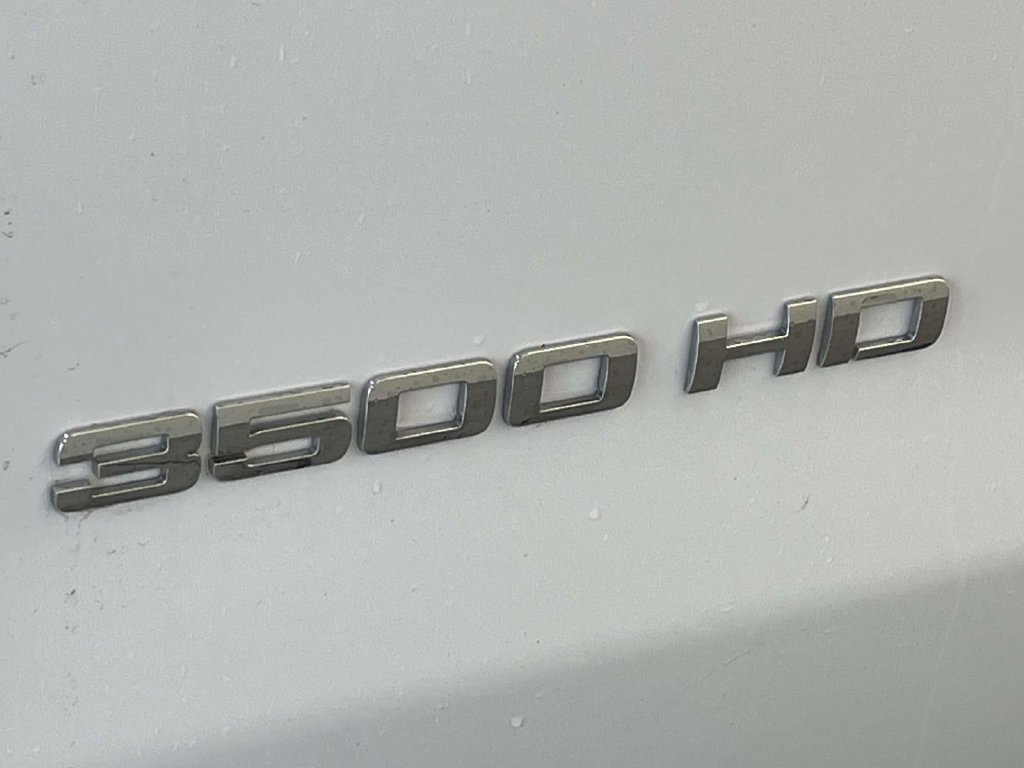 Used 2016 Chevrolet Silverado 3500 W/T w/ WT Convenience Package AWD/4WD image 3