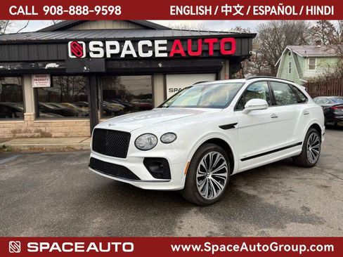Used 2021 Bentley Bentayga w/ First Edition Specification image 1
