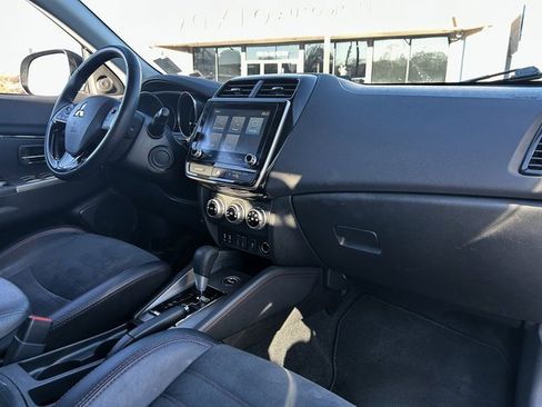 Used 2024 Mitsubishi Outlander Sport ES image 33