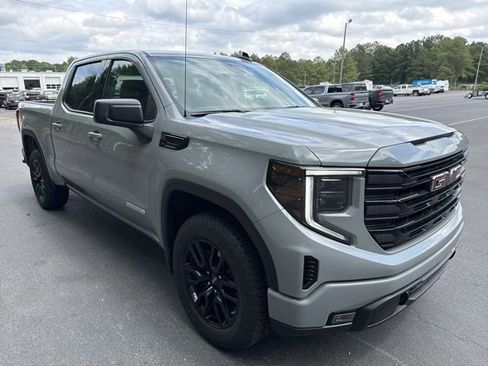 Used 2024 GMC Sierra 1500 Elevation AWD/4WD image 7