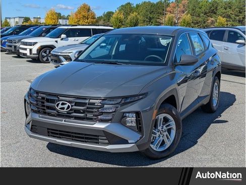 New 2026 Hyundai Tucson SE image 1