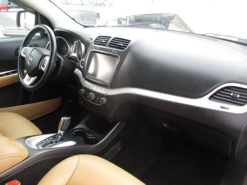 Used 2015 Dodge Journey Limited w/ Sun/Sound & Wheel Group image 38