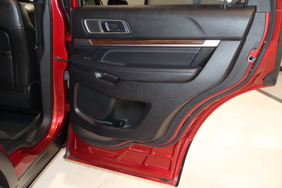 Used 2018 Ford Explorer Limited AWD/4WD image 60