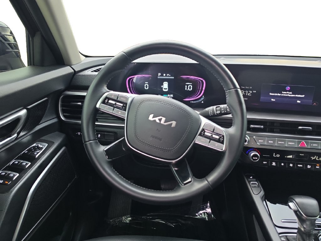 Used 2024 Kia Telluride S w/ S Sunroof Package FWD image 12