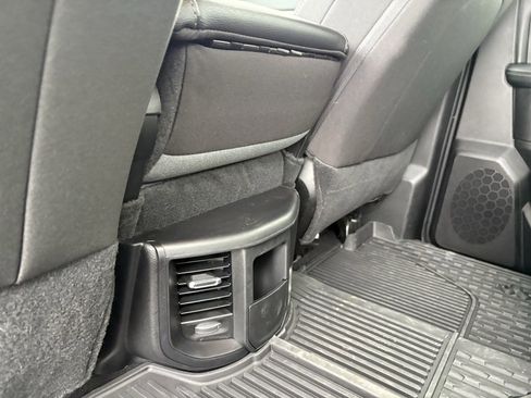 Used 2024 RAM 3500 Big Horn image 28