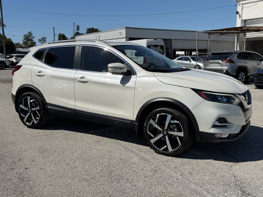 Used 2022 Nissan Rogue Sport SL w/ Premium Package AWD/4WD image 1