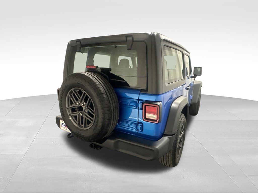 Used 2026 Jeep Wrangler Sport AWD/4WD image 10