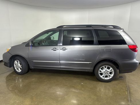 Used 2005 Toyota Sienna XLE Limited w/ XLE Limited Pkg 2 AWD/4WD image 14