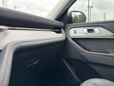 New 2025 Ford Explorer Active w/ Active Comfort Package image 38