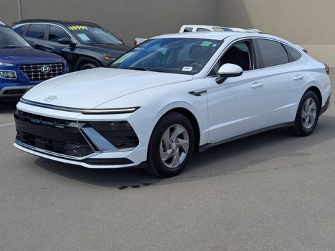 Certified 2025 Hyundai Sonata SE image 5