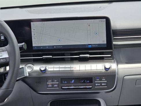 Used 2025 Hyundai Kona SEL AWD/4WD image 23
