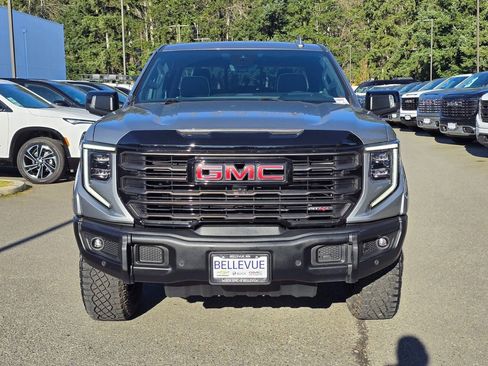 Used 2024 GMC Sierra 1500 AT4X image 8
