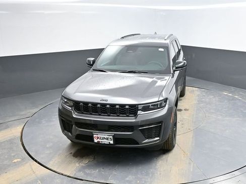 New 2026 Jeep Grand Cherokee L 4WD image 34