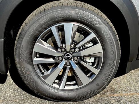 New 2025 Nissan Pathfinder SL image 27