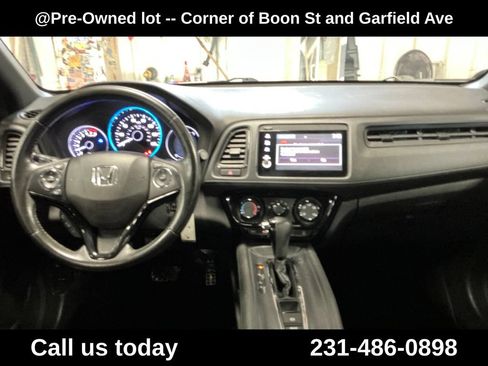 Used 2020 Honda HR-V Sport image 25
