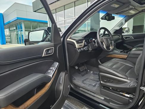 Used 2019 GMC Yukon Denali w/ Denali Ultimate Package AWD/4WD image 23