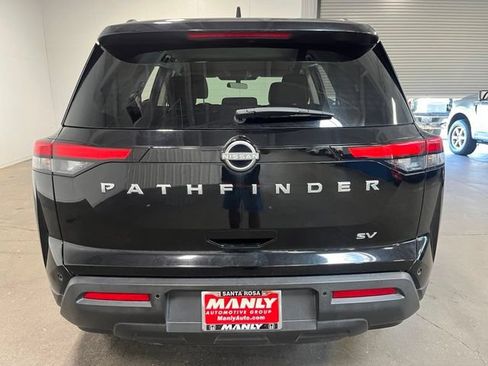Used 2024 Nissan Pathfinder SV FWD image 4
