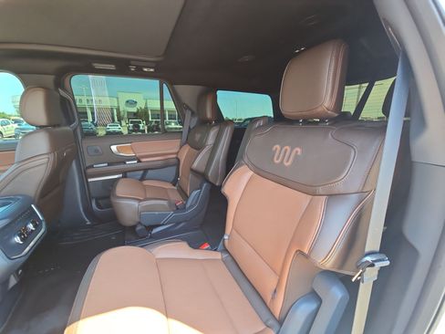 Used 2025 Ford Expedition King Ranch AWD/4WD image 26