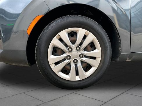 Used 2020 Kia Soul LX FWD image 11