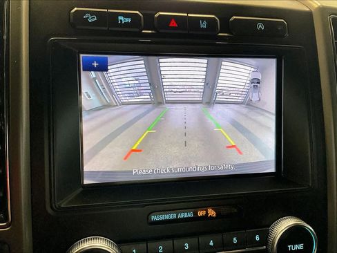 Used 2021 Ford Expedition XLT image 25