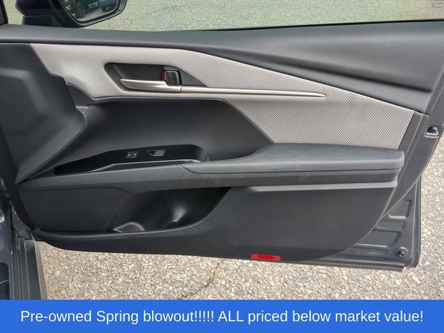 Used 2025 Toyota Camry SE FWD image 42