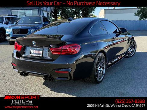 Used 2019 BMW M4 Coupe w/ Competition Package RWD image 12